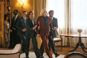 Dyplomatka, scen. Deborah Cahn