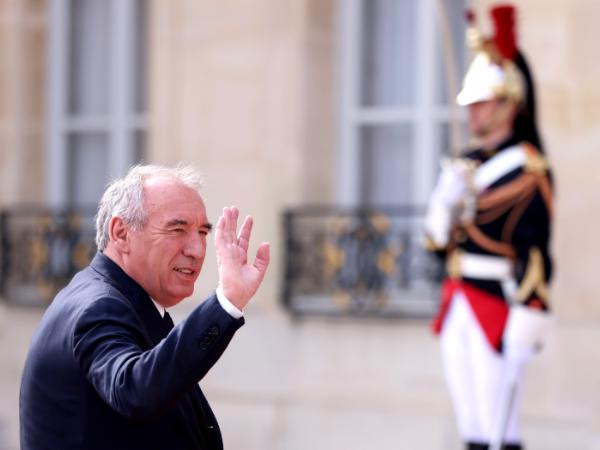 Francja ma od dziś nowego premiera, to 73-letni François Bayrou.