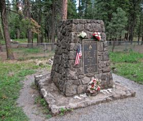 Pomnik upamiętniający ofiary wybuchu japońskiej bomby w stanie Oregon.