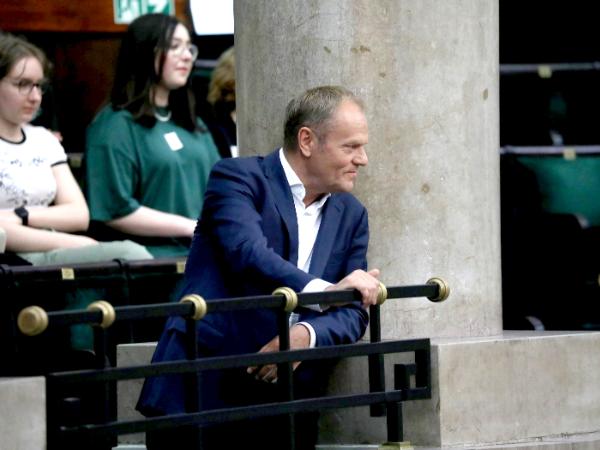 Donald Tusk w Sejmie podczas uchwalania ustawy o komisji mającej badać rosyjskie wpływy