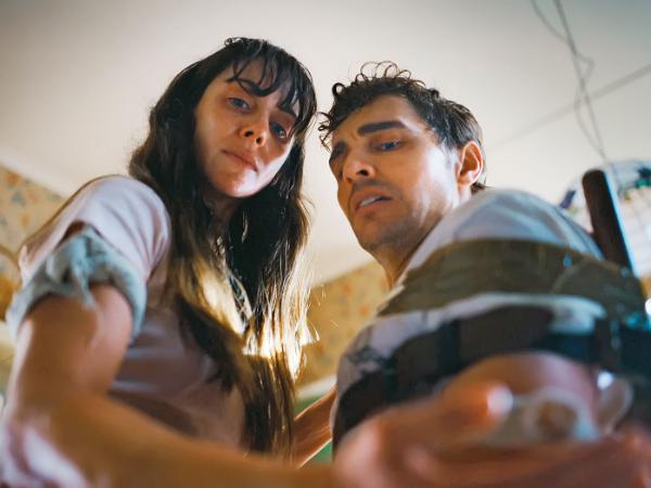 „Together”, reż. Michael Shanks