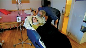 Christina z ojcem już po powrocie do Szwecji