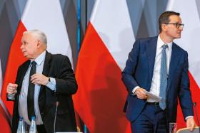 Rozpad PiS ciągle wydaje się możliwy.