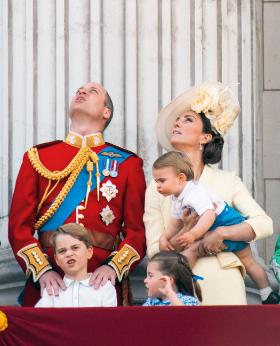Podczas jubileuszu Elżbiety II – William i Kate z dziećmi George’em, Charlottą i Louisem, 2019 r.