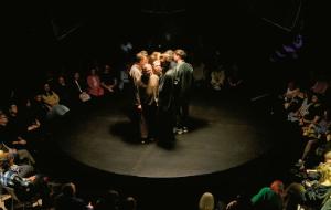 „Kosmiczny Dom”, reż. Lina Lapelytė