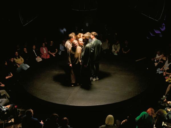 „Kosmiczny Dom”, reż. Lina Lapelytė