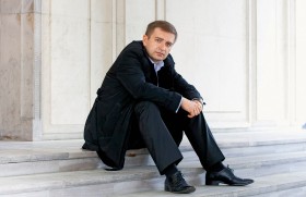 Bartosz Arłukowicz musiał wypić piwo, którego naważyła Ewa Kopacz - jego poprzedniczka w resorcie zdrowia.