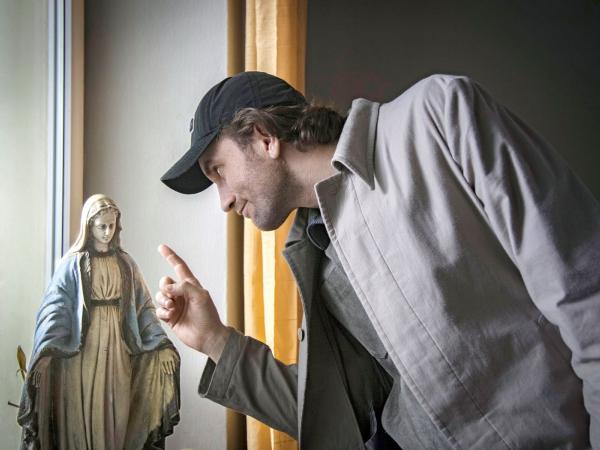 Tomasz Kot wciela się w postać aktora Tadeusza Szymkowa