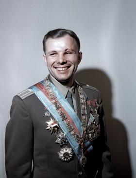 Wieść, że warszawska ulica Gagarina miałaby się przemienić na Wieniawy - Długoszowskiego, poruszyła czerniakowskie Sielce.