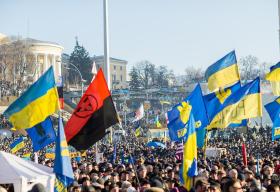 Trudno się dziwić, że po rewolucji godnościowej przełomu 2013 i 2014 r. kwestia językowa na Ukrainie wróciła ze wzmożoną siłą. Manifestacje w Kijowie w końcu grudnia 2012 r.