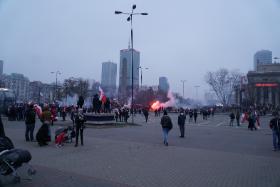 Dowody na łamanie prawa przez uczestników i organizatorów marszu działacze zaczęli zbierać ok. godz. 16:30.