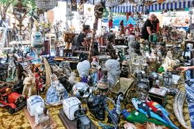 Giełda staroci w Gdańsku.