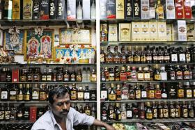 Pomiędzy rokiem 1990 (gdy w Indiach wprowadzono reformy rynkowe) a 2017 spożycie alkoholu wzrosło o 38 proc.