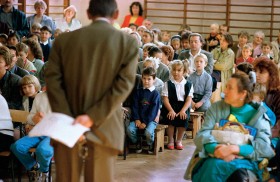 Nauczyciele powinni wiedzieć więcej o sobie samych. Jeśli chce się coś komuś przekazać, trzeba umieć to samo odnieść do siebie.