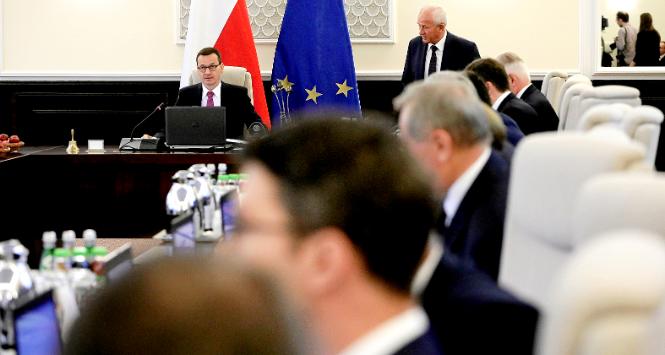 Premier Mateusz Morawiecki i ministrowie