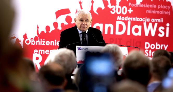 Jarosław Kaczyński podczas spotkania z wyborcami w Olsztynie