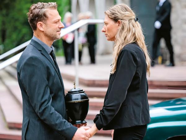 „Scheda”, scen. Bartosz Janiszewski