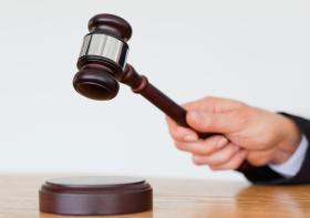 Prokuratoria Generalna to ponad stu prawników, którzy doskonale znają procedury i orzecznictwo. W starciu z nimi zwykły obywatel, bez wyspecjalizowanego w danej dziedzinie adwokata, nie ma szans.