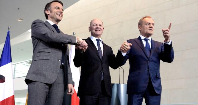 Nadzwyczajny szczyt Trójkąta Weimarskiego. Prezydent Francji Emmanuel Macron, kanclerz Niemiec Olaf Scholz i premier Polski Donald Tusk. 15 marca 2024 r.