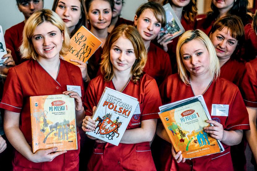 Pielęgniarki z Ukrainy uczą się polskiego w Poznaniu.
