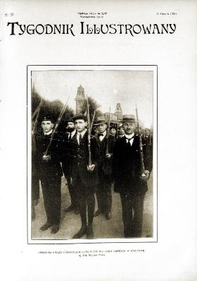„Tygodnik Illustrowany” z 14 sierpnia 1920. Na okładce fotografia Mariana Fuksa przedstawiająca ćwiczenia straży obywatelskiej na placu wyścigów konnych.