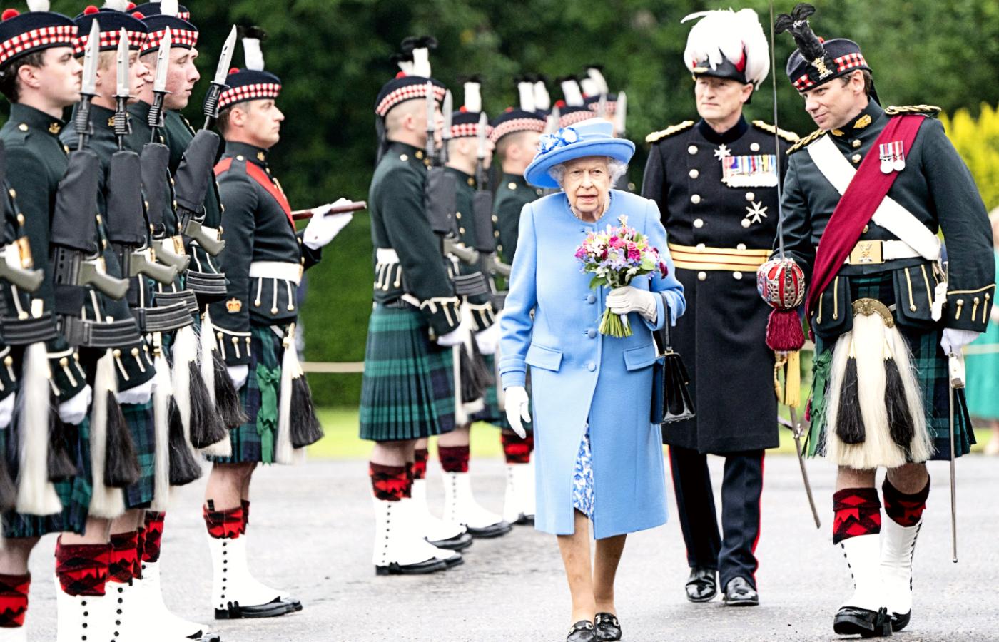 Królowa Elżbieta II i książę William podczas Ceremonii Kluczy w Edynburgu, 28 czerwca 2021 r.