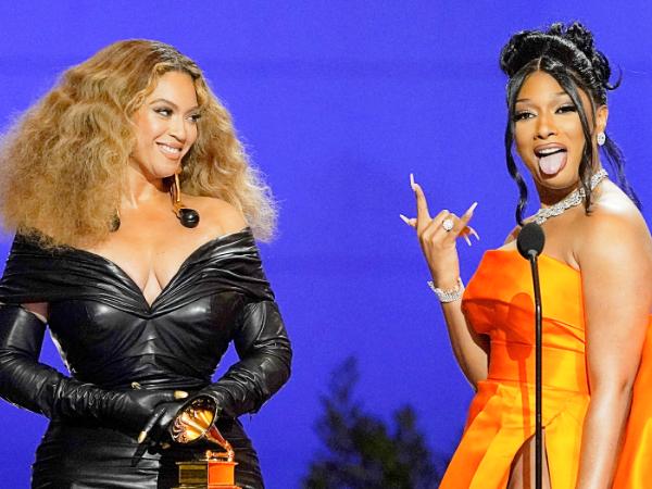 Beyoncé i Megan Thee Stallion. Rozdanie Grammy 2021
