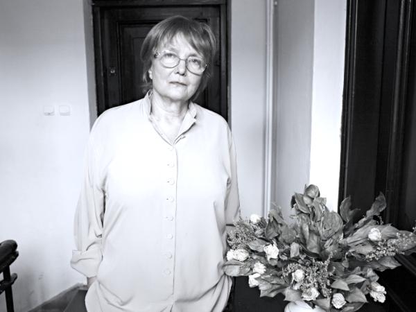 Izabella Cywińska (1935–2023)