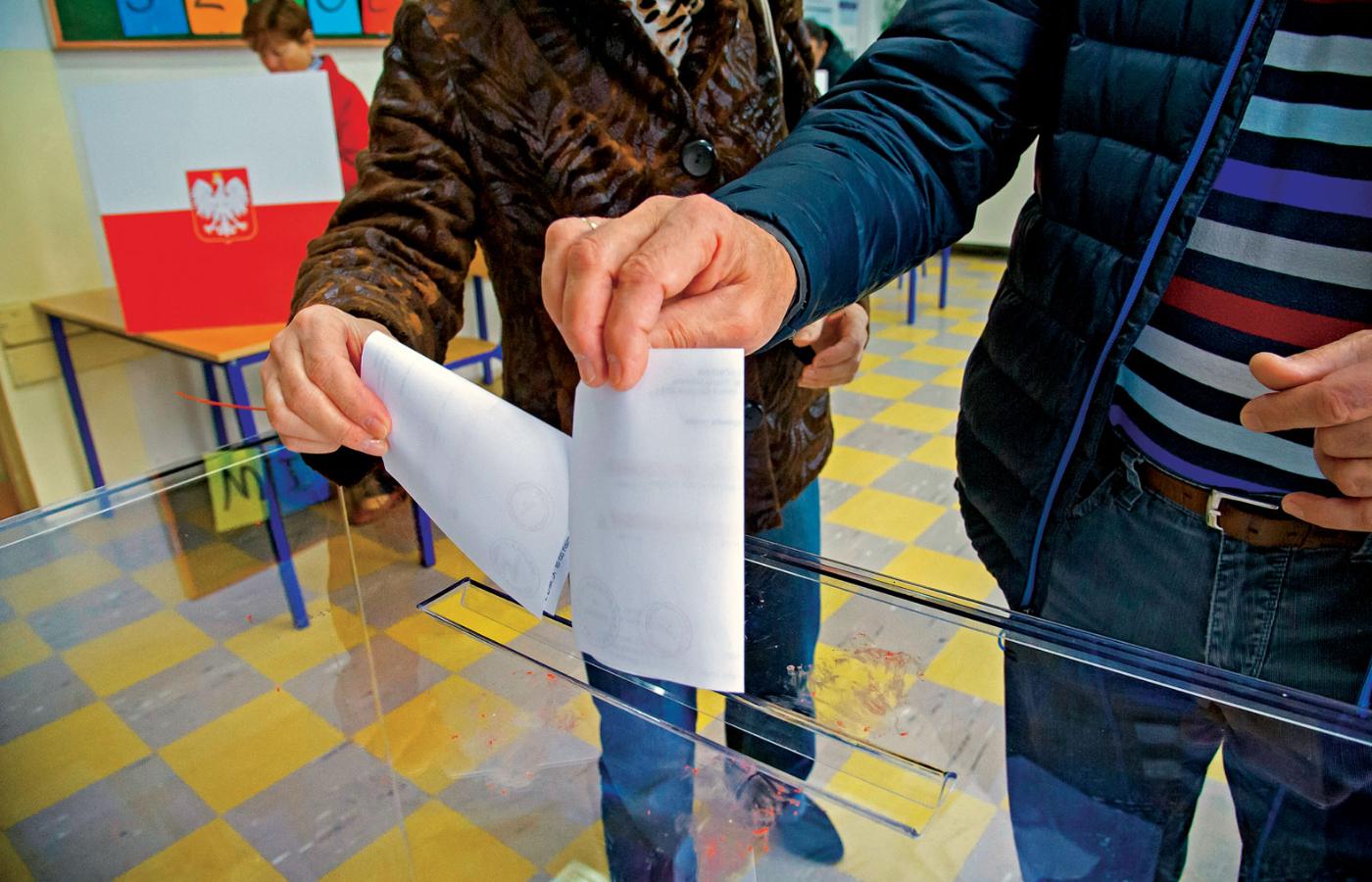Wybory samorządowe, oceniane na chłodno, nie przyniosły politycznego przełomu.