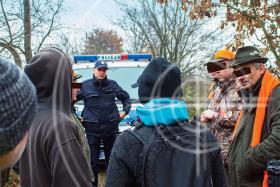 Myśliwi wzywali policję dwukrotnie. Bez rezultatu – nie było podstaw do interwencji.