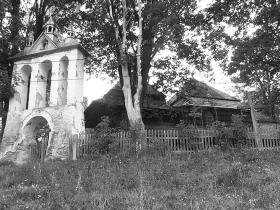 W tej zabytkowej cerkwi w Liskowatem greccy komuniści w latach pięćdziesiątych składowali obornik.