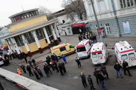 Wejście na stację Park Kultury, gdzie rano 29 marca doszło do zamachu terrorystycznego.