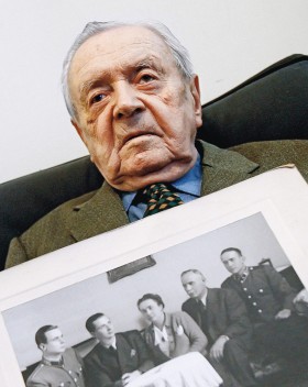 Sandor Kapiro. W Nowym Sadzie dowodził patrolem żandarmerii.