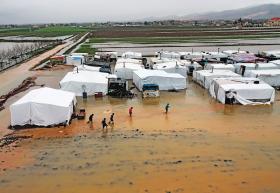 Obóz uchodźców z Syrii w Dolinie Bekaa w Libanie.