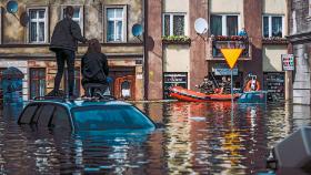 Kadr z serialu „Wielka woda”.