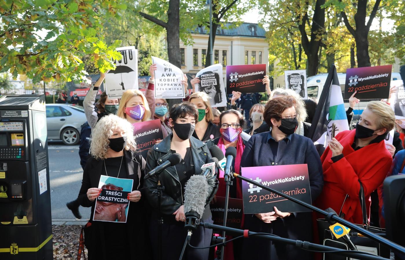 Protest pod Trybunałem Konstytucyjnym w Warszawie