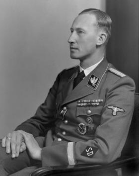Richard Heydrich na zdjęciu z 1940 r. W 1942 był drugą osobą w SS i projektantem „ostatecznego rozwiązania” .