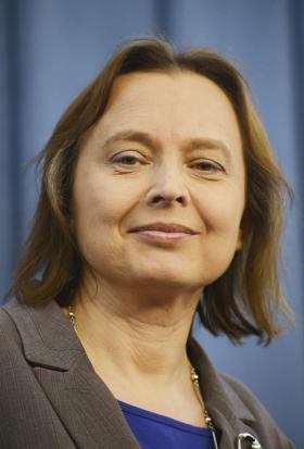 Katarzyna Hall – w latach 2007–11 minister edukacji narodowej. Nauczycielka, działaczka oświatowa, posłanka na Sejm.