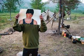 Chara nie chciał pokazać twarzy.