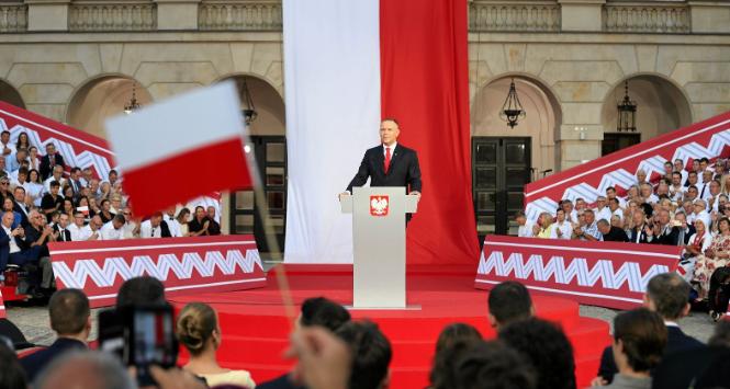 Karol Nawrocki świętuje rok prezydentury.