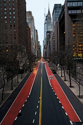 Opustoszały Nowy Jork.