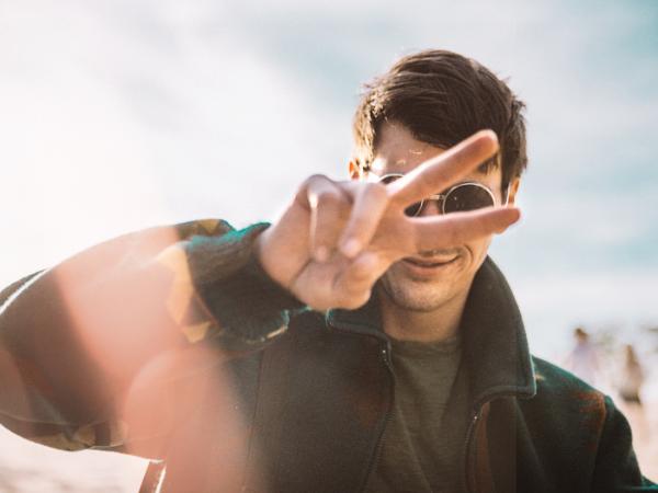 Coś czuję, że przebiegła władza wie, że nawet jeśli młodym da, to i tak na nich nie zagłosujemy.