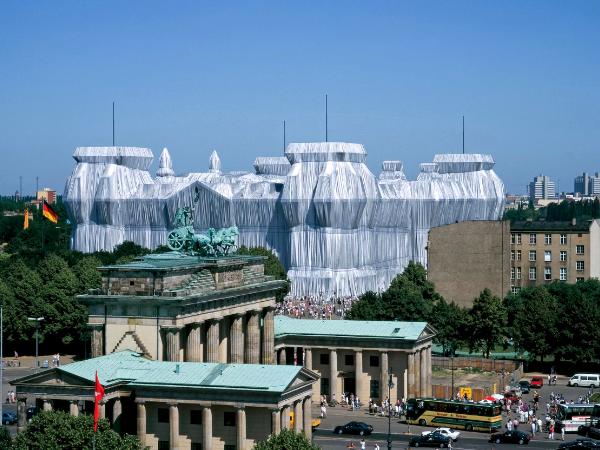 „Wrapped Reichstag”