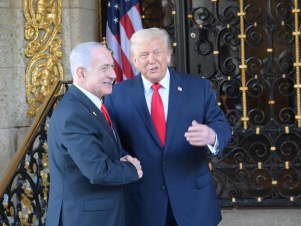 Trudności w realizacji amerykańskiego planu pokojowego w Strefie Gazy były głównym tematem spotkania na Florydzie Donalda Trumpa z premierem Izraela Beniaminem Netanjahu. Mar-a-Lago, 29 grudnia 2025 r.