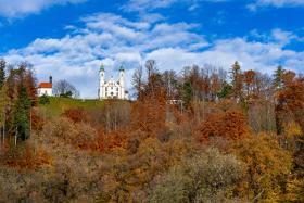 Tego, co Kościół faktycznie robi z ziemią po jej przejęciu, nie kontroluje nikt.
