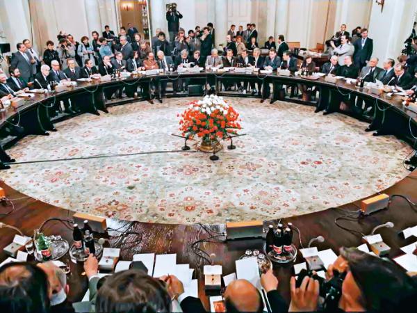 Obrady Okrągłego Stołu, Warszawa, 6 lutego 1989 r.