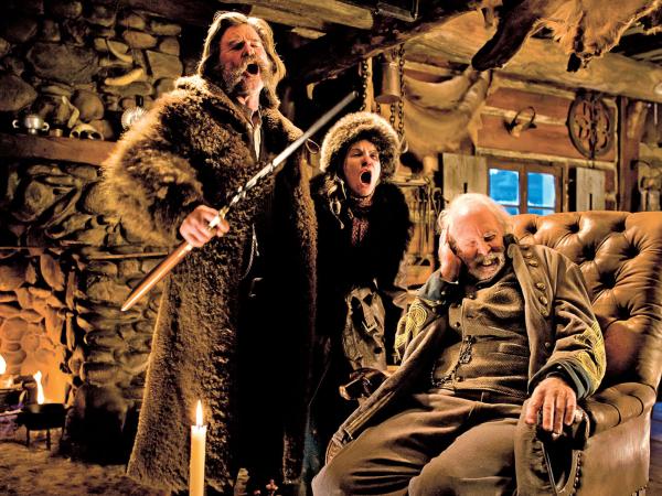 Od lewej: Kurt Russell, Jennifer Jason Leigh i Bruce Dern to tylko część gwiazdorskiej obsady westernu Quentina Tarantino