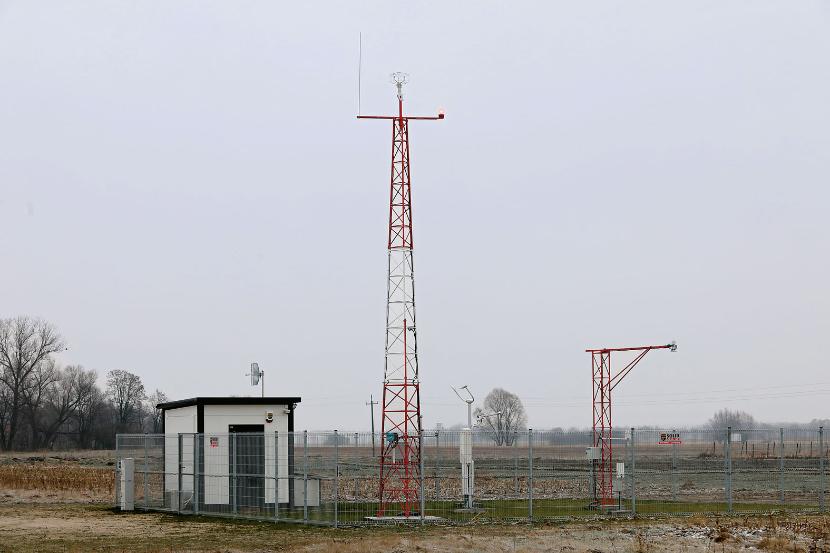 Stanisławów, jak dotąd jedyna powstała inwestycja związana z CPK: meteorologiczna stacja pomiarowa.