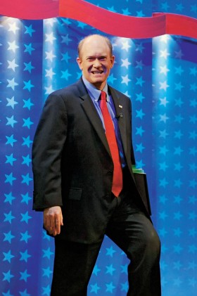 i Chris Coons, jej demokratyczny rywal.