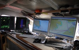 W tej części sprzęt do nawigacji i łączności.